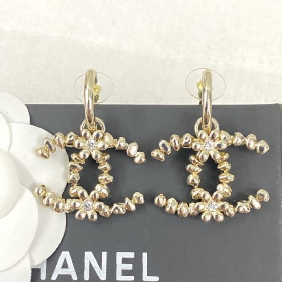 2023FW earrings CHANEL Chanel This fall's must-have item 2023FW earrings CHANEL Chanel This fall's must-have item