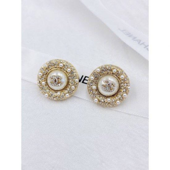 2023FW Earrings CHANEL CHANEL Eye-catching style this fall 2023FW Earrings CHANEL CHANEL Eye-catching style this fall