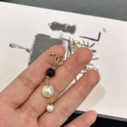 2023FW Earrings CHANEL Chanel A rush of fans aiming for new fall items