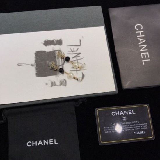 2023FW Earrings CHANEL Chanel A rush of fans aiming for new fall items 2023FW Earrings CHANEL Chanel A rush of fans aiming for new fall items
