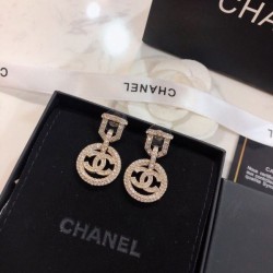 2023FW earrings CHANEL Chanel Used by celebrities and celebrities