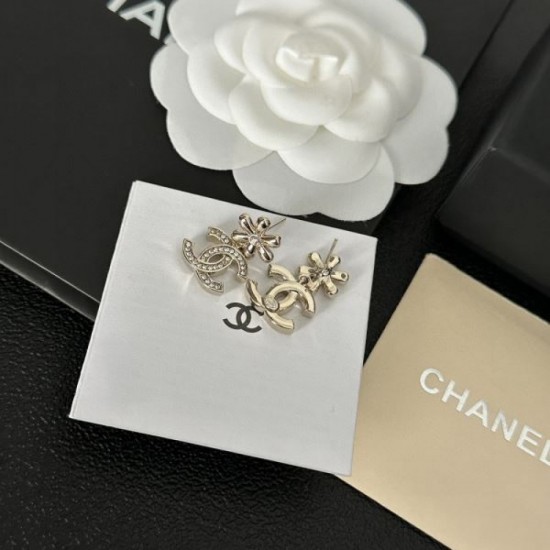 2023FW Earrings CHANEL Recommended item for daily use 2023FW Earrings CHANEL Recommended item for daily use