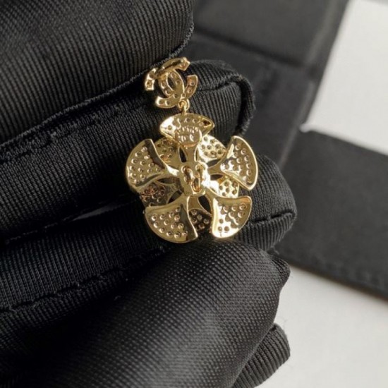 CHANEL 2023FW earrings with a retro atmosphere CHANEL 2023FW earrings with a retro atmosphere