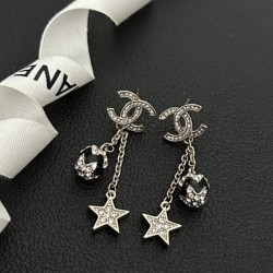 CHANEL CHANEL Fashionable people love it! 2023FW earrings