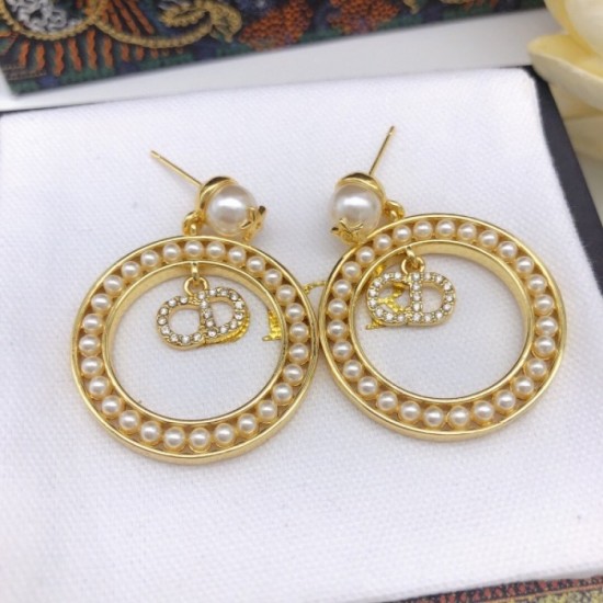 2023SS earrings popular sale 100% new DIOR Dior 2023SS earrings popular sale 100% new DIOR Dior