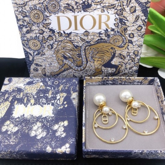 2023SS Earrings DIOR Dior to watch out for this spring and summer 2023SS Earrings DIOR Dior to watch out for this spring and summer