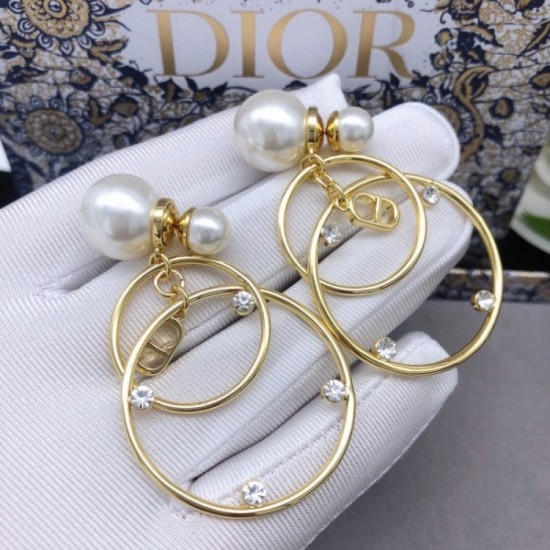 2023SS Earrings DIOR Dior to watch out for this spring and summer 2023SS Earrings DIOR Dior to watch out for this spring and summer
