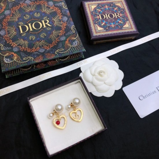 DIOR Dior Earrings 2023SS All you have to do is hold this down! DIOR Dior Earrings 2023SS All you have to do is hold this down!