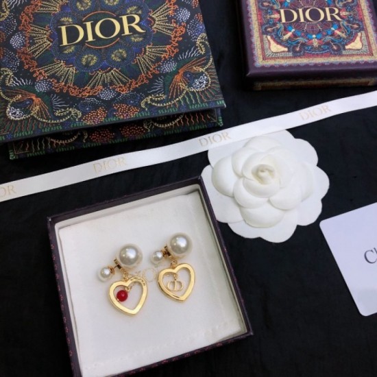 DIOR Dior Earrings 2023SS All you have to do is hold this down! DIOR Dior Earrings 2023SS All you have to do is hold this down!