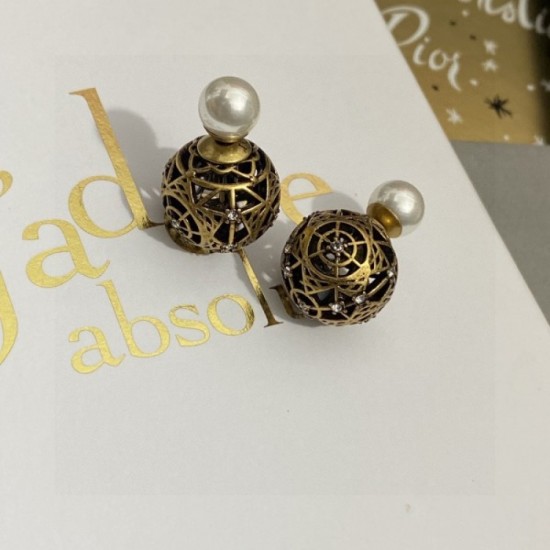 DIOR Dior Earrings 2023SS The cutting edge of fashion! DIOR Dior Earrings 2023SS The cutting edge of fashion!