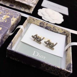 DIOR Dior earrings 2023SS outstanding attractive item