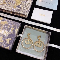 DIOR Dior earrings 2023SS attractive style