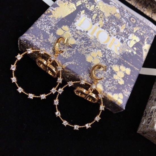 DIOR Dior earrings 2023SS attractive style DIOR Dior earrings 2023SS attractive style