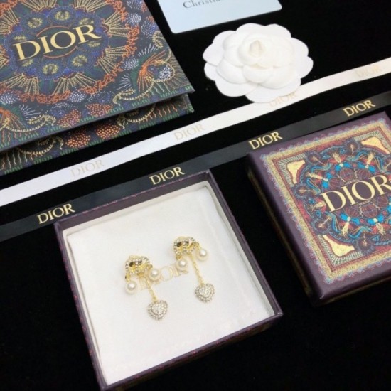 DIOR Dior Earrings 2023SS This Spring/Summer Pre-sale New Item DIOR Dior Earrings 2023SS This Spring/Summer Pre-sale New Item