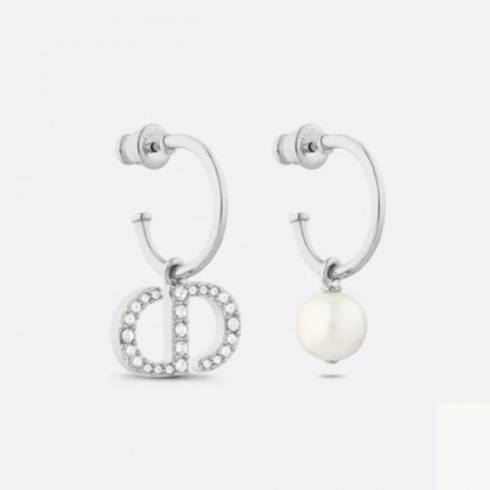 DIOR Dior Earrings 2023SS Spring/Summer new work that attracts a lot of attention DIOR Dior Earrings 2023SS Spring/Summer new work that attracts a lot of attention