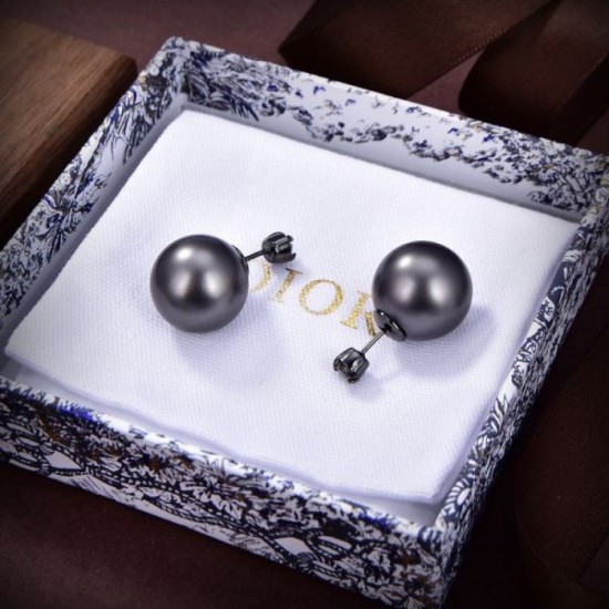 2023FW Earrings DIOR Dior Autumn new items are in short supply 2023FW Earrings DIOR Dior Autumn new items are in short supply