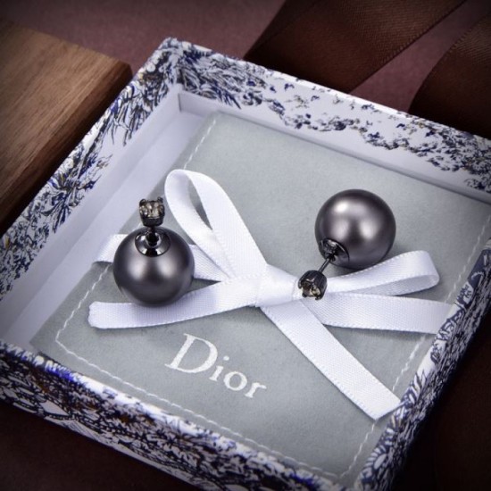 2023FW Earrings DIOR Dior Autumn new items are in short supply 2023FW Earrings DIOR Dior Autumn new items are in short supply