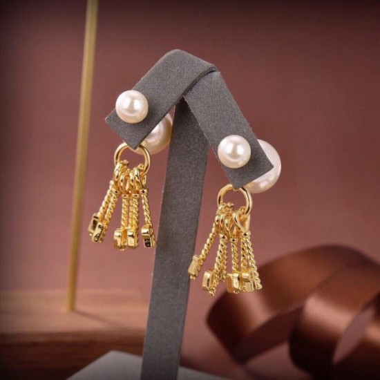 2023FW Earrings DIOR Dior Popular new items for this fall 2023FW Earrings DIOR Dior Popular new items for this fall