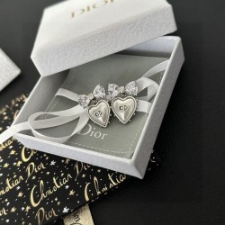 2023FW Earrings DIOR Dior The strongest item this fall/winter