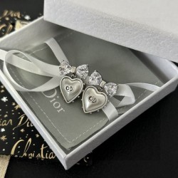 2023FW Earrings DIOR Dior The strongest item this fall/winter