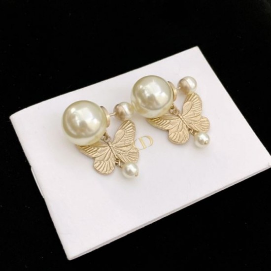 DIOR Now in stock 2023FW earrings DIOR Now in stock 2023FW earrings