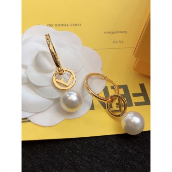 FENDI New product suddenly reduced price! 2023FW earrings FENDI New product suddenly reduced price! 2023FW earrings