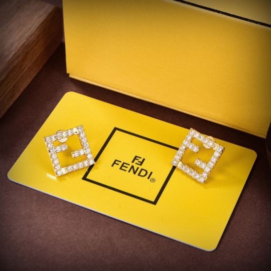 FENDI Autumn/Winter Essentials 2023FW Earrings FENDI Autumn/Winter Essentials 2023FW Earrings