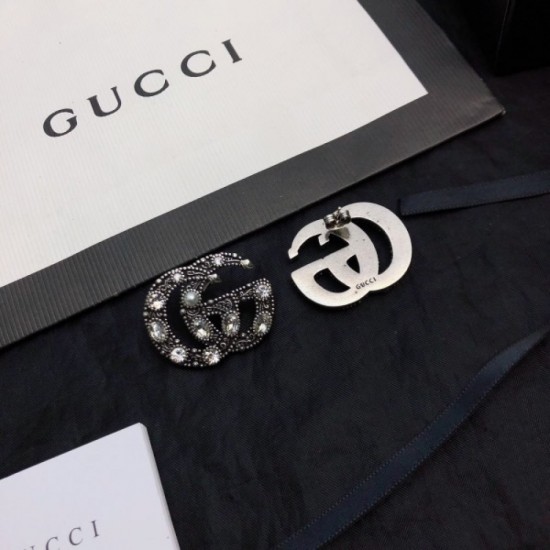 2023SS earrings very easy to incorporate GUCCI Gucci 2023SS earrings very easy to incorporate GUCCI Gucci