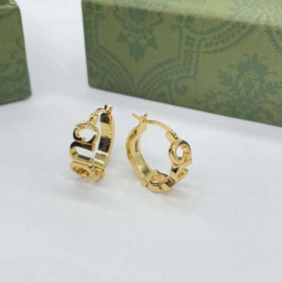2023FW earrings GUCCI Gucci rare! Limited to stores that carry it 2023FW earrings GUCCI Gucci rare! Limited to stores that carry it