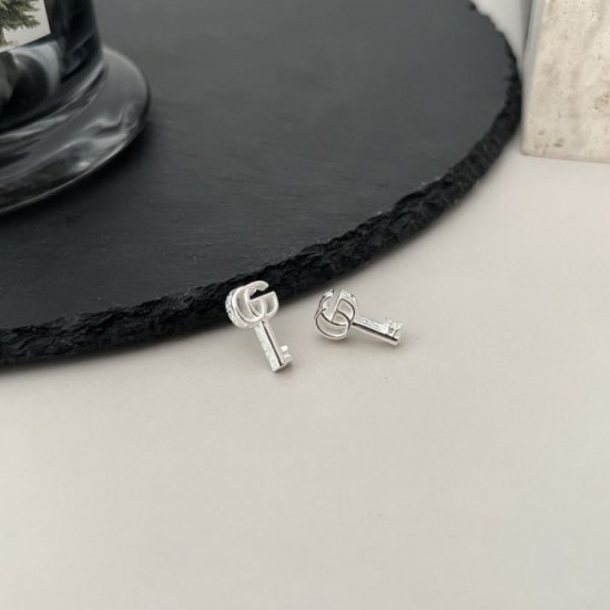 GUCCI Gucci Explosively popular winter 2023FW earrings GUCCI Gucci Explosively popular winter 2023FW earrings