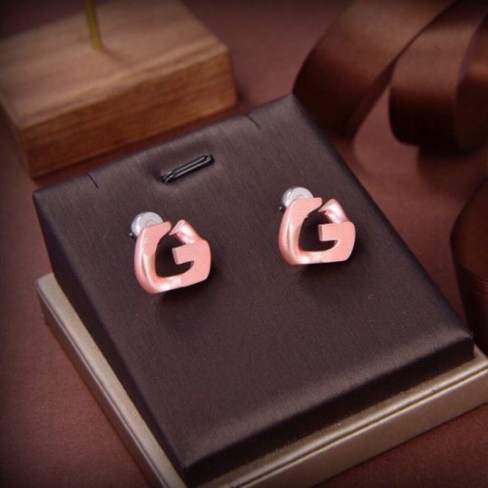 GIVENCHY The strongest item for winter 2023FW earrings GIVENCHY The strongest item for winter 2023FW earrings