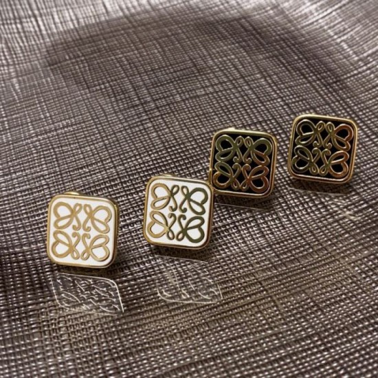 2023FW Earrings LOEWE Latest ☆ Very popular ☆ Hot topic 2023FW Earrings LOEWE Latest ☆ Very popular ☆ Hot topic