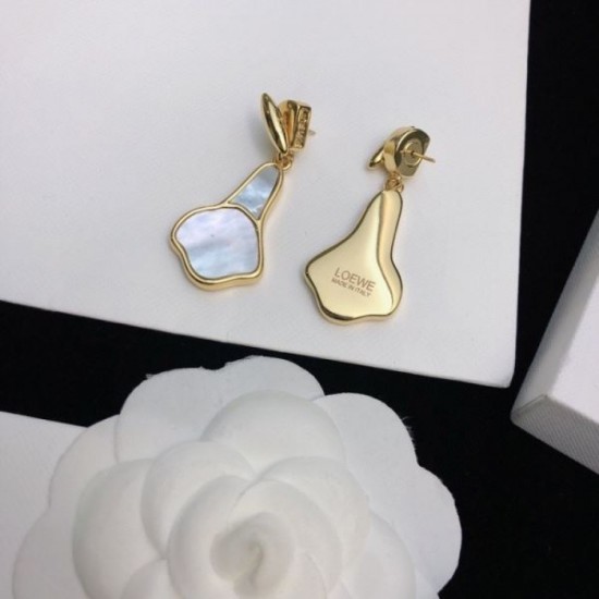 LOEWE 2023FW earrings with a casual atmosphere LOEWE 2023FW earrings with a casual atmosphere