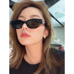 LOEWE 2023FW earrings like beautiful winter colors