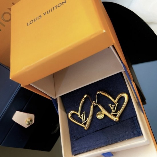 LOUIS VUITTON LOUIS VUITTON where 2023SS earring logo is beautiful LOUIS VUITTON LOUIS VUITTON where 2023SS earring logo is beautiful