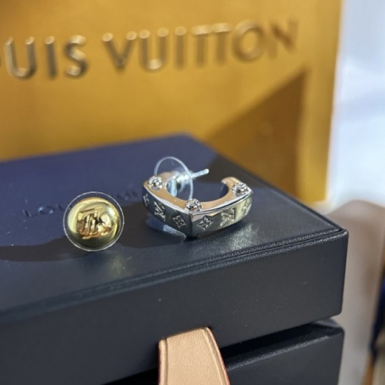 2023SS Earrings Comfortable LOUIS VUITTON Louis Vuitton 2023SS Earrings Comfortable LOUIS VUITTON Louis Vuitton