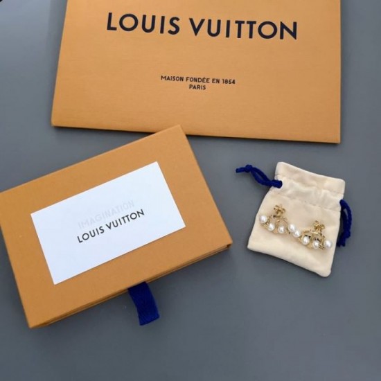 2023FW Earrings LOUIS VUITTON Express your individuality 2023FW Earrings LOUIS VUITTON Express your individuality