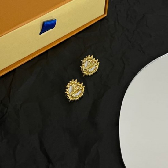 LOUIS VUITTON Louis Vuitton Popular Sale 2023FW Earrings LOUIS VUITTON Louis Vuitton Popular Sale 2023FW Earrings
