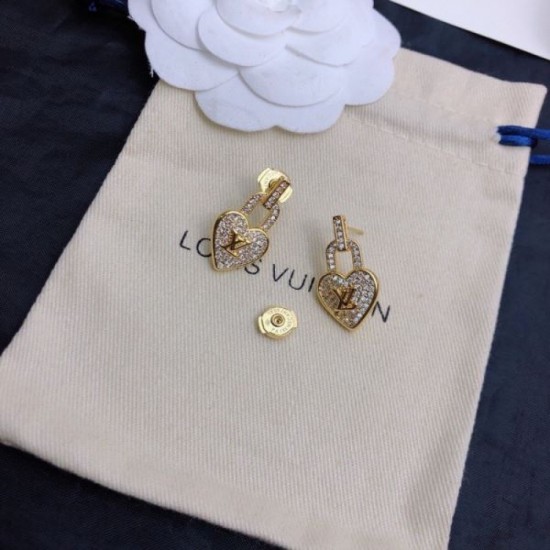 LOUIS VUITTON Adult and elegant 2023FW earrings LOUIS VUITTON Adult and elegant 2023FW earrings