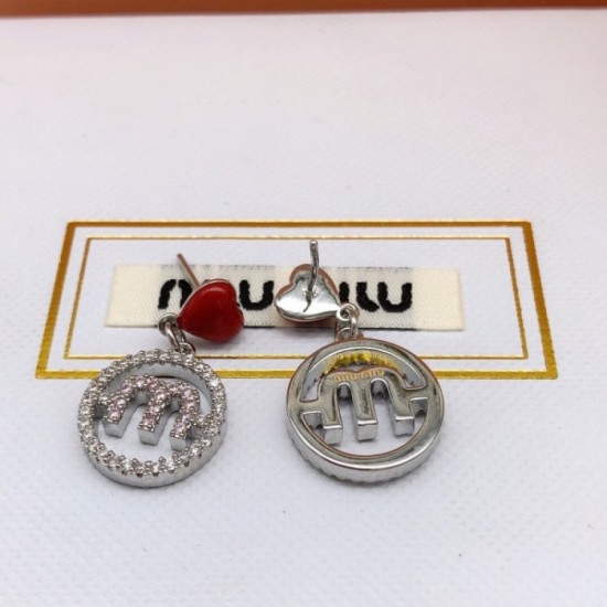 2023SS Earrings Attracting Eyes MIU MIU 2023SS Earrings Attracting Eyes MIU MIU