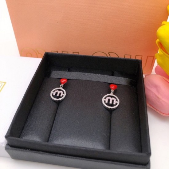 2023SS Earrings Attracting Eyes MIU MIU 2023SS Earrings Attracting Eyes MIU MIU