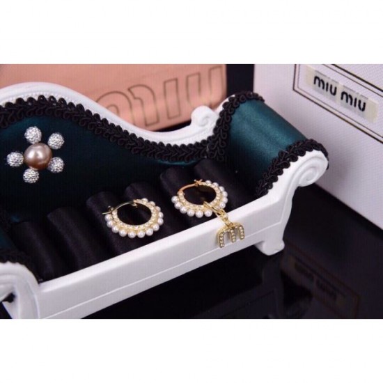 2023FW Earrings MIU MIU Latest love at first sight 2023FW Earrings MIU MIU Latest love at first sight
