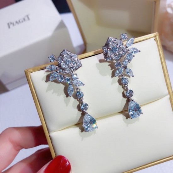 PIAGET 2023FW earrings that allow you to easily enjoy fashion PIAGET 2023FW earrings that allow you to easily enjoy fashion