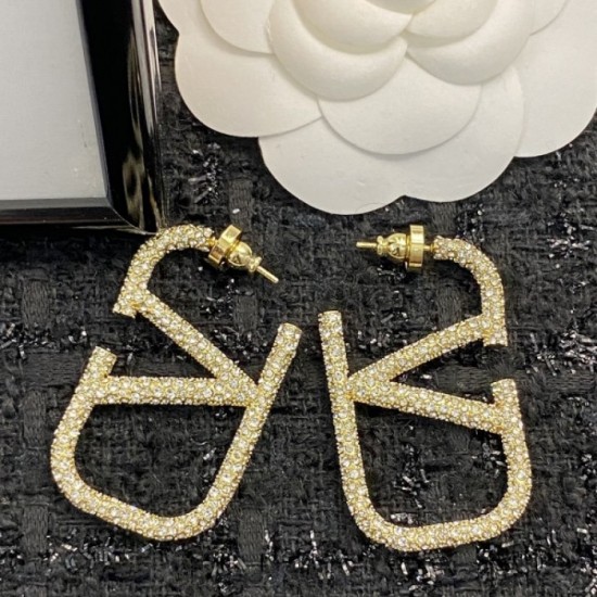 VALENTINO Valentino earrings 2023SS latest item VALENTINO Valentino earrings 2023SS latest item