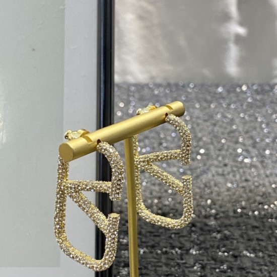 VALENTINO Valentino earrings 2023SS latest item VALENTINO Valentino earrings 2023SS latest item