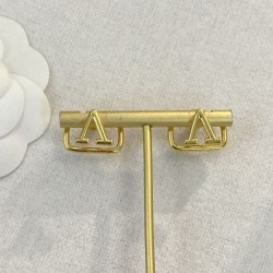2023FW Earrings VALENTINO Valentino users are increasing