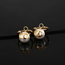 VALENTINO Long-awaited product 2023FW earrings