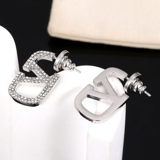 VALENTINO Valentino Great Winter 2023FW Earrings VALENTINO Valentino Great Winter 2023FW Earrings