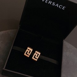 2023SS Earrings This spring favorite VERSACE Versace
