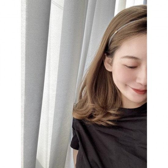 2023SS hair ornament, especially popular and elegant, sold out immediately Celine Celine 2023SS hair ornament, especially popular and elegant, sold out immediately Celine Celine